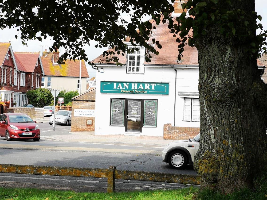 Ian Hart Funeral Service, Worthing | AI Review Summary