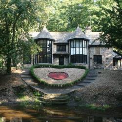 Olde England Kiosk