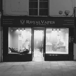 ▷ Royal Vapes Warwick